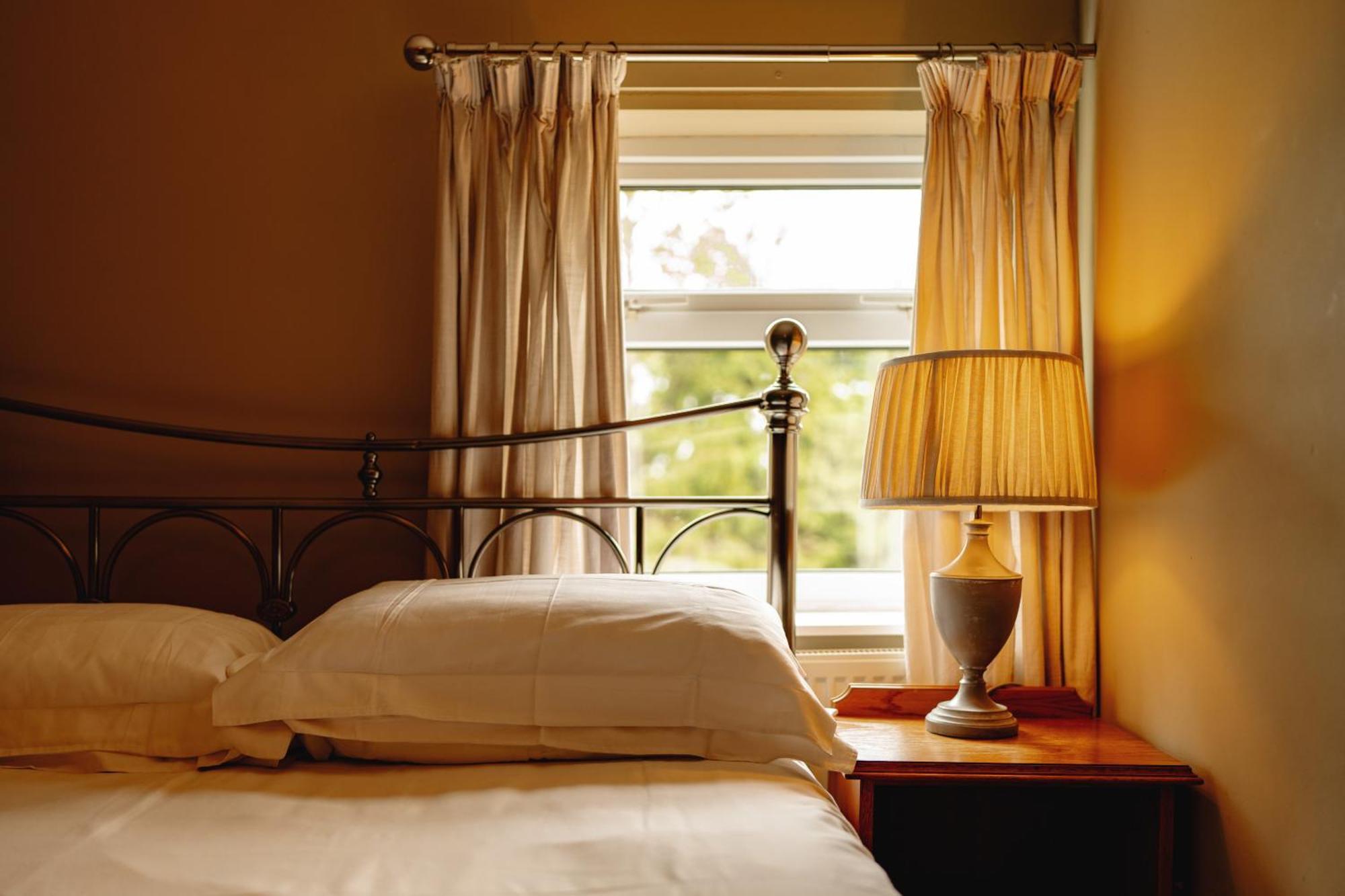 Wheatacre White Lion Hotel Burgh Saint Peter Room photo