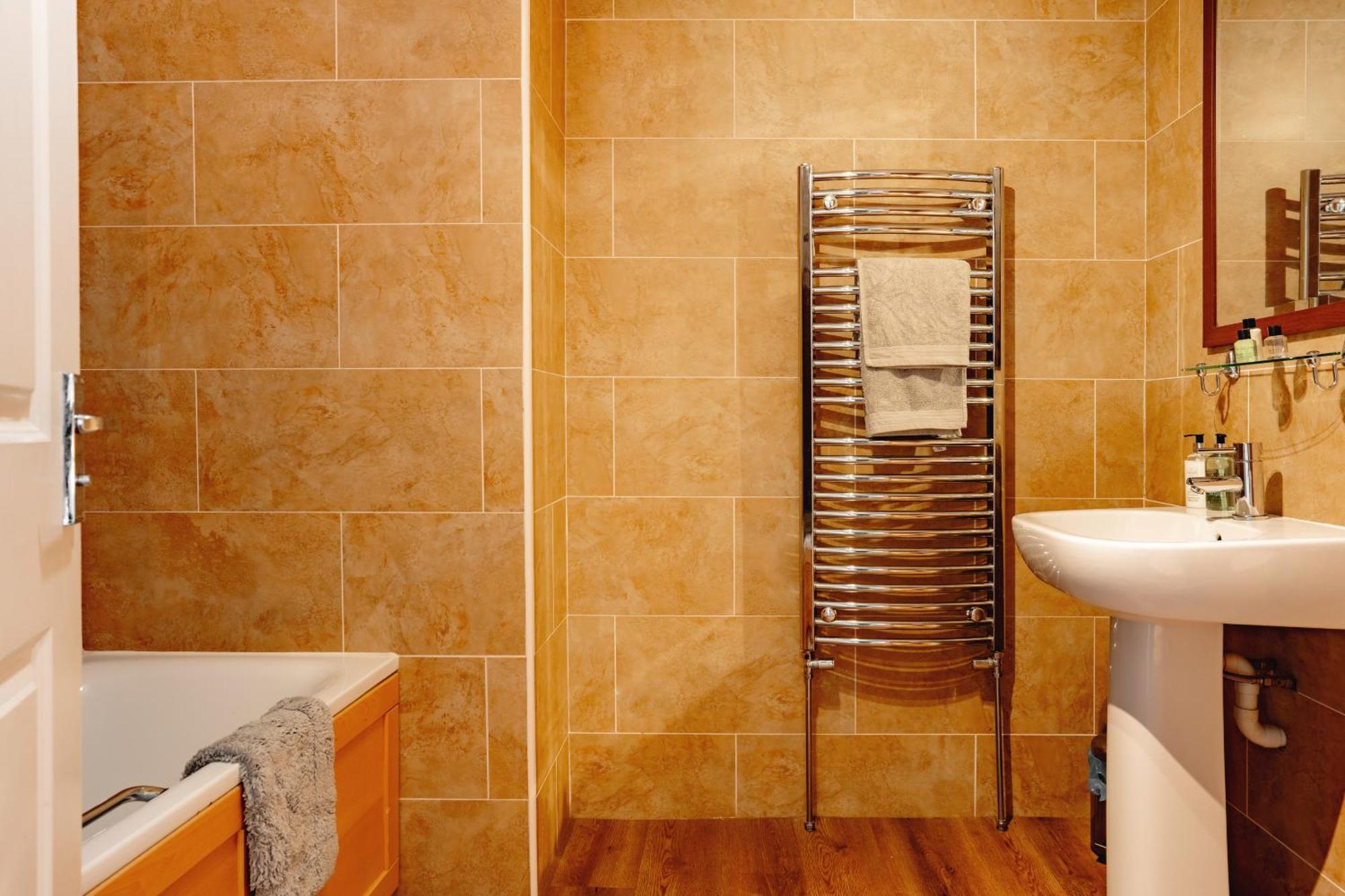 Wheatacre White Lion Hotel Burgh Saint Peter Room photo